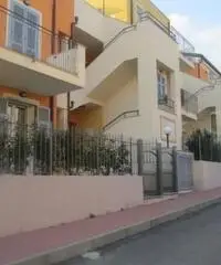 Loano-Grande Trilocale Arredato e con Posto Auto Loano-Grande Trilocale Arredato e con Posto Auto