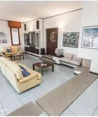 Rif: 21711052-284 - Bergeggi ( SV) – Splendida villa indipendente e davanti a noi il mare aperto e l