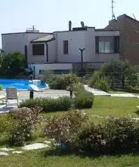 Villa in vendita a Falconara Marittima, FALCONARA Villa in vendita a Falconara Marittima, FALCONARA