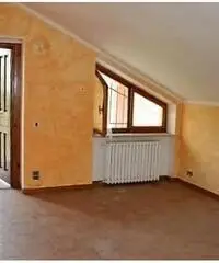 Vendita appartamento mq. 85 - Zona Valenzani