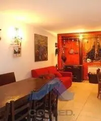Scanzo Villa a schiera € 305.000 T4327iH Scanzo Villa a schiera € 305.000 T4327iH