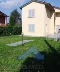 trilocale piano primoH trilocale piano primoH