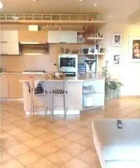 APPARTAMENTO di 3 vani e di 82 mq (PONTOGLIO - PERIFERIA) rif. 579 APPARTAMENTO di 3 vani e di 82 mq (PONTOGLIO - PERIFERIA) rif. 579