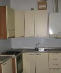 CAPRIOLO: MONOLOCALE IN PIAZZA DELLA CHIESA anticipo Euro 8.000,00 piu Euro 365,00 mensili x 12 anni