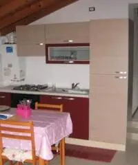 CAPRIOLO Via Balladore bella mansarda Euro 94.000,00 a riscatto Euro 6.000,00 più 550,00 mese rif. 4