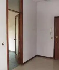 Zona Via XXV Aprile, ampissimo appartamento di mq 210