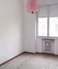 Zona Via XXV Aprile, ampissimo appartamento di mq 210