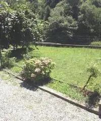 CASA INDIPENDENTE di 260 mq (PONTE LAMBRO) rif. 632 CASA INDIPENDENTE di 260 mq (PONTE LAMBRO) rif. 632