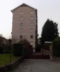 Vendita Quadrilocali in Via Giovio Paolo Vendita Quadrilocali in Via Giovio Paolo