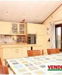 Vendita Trilocale in Via Monterubiano Vendita Trilocale in Via Monterubiano