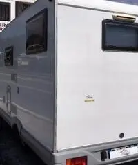 MCLOUIS LAGAN 253 GARAGE IN OTTIME CONDIZIONI ENTRA