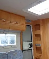 Adria Coral S 680 SP garage 2005 unipropr. 2.8 jtd clima 699 cm semint Adria Coral S 680 SP garage 2005 unipropr. 2.8 jtd clima 699 cm semint