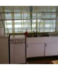 Roulotte stanziale con veranda accessoriata