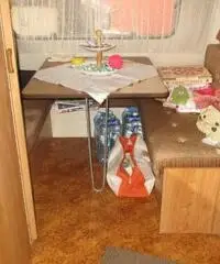 Roulotte e preingresso 3x4 m (bagno con doccia) Roulotte e preingresso 3x4 m (bagno con doccia)