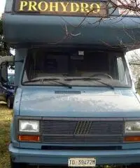 PILOTE Camper Pilote R 580 immatricolata 1989 colore azzurro PILOTE Camper Pilote R 580 immatricolata 1989 colore azzurro