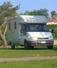 BLUCAMP sky 20 immatricolata 2003 colore bianco BLUCAMP sky 20 immatricolata 2003 colore bianco