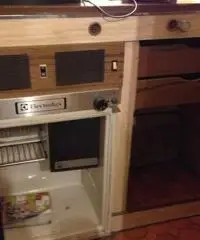 Vendo roulotte stanziale 5 metri 5 posti letto a Rivergaro