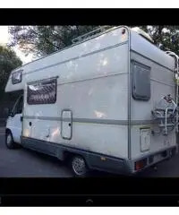 Camper mansardato Fiat ducato 2800 diesel 6 posti con gancio Camper mansardato Fiat ducato 2800 diesel 6 posti con gancio