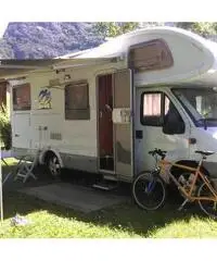 KNAUS Sun Traveller 708 immatricolata 2003 colore bianco KNAUS Sun Traveller 708 immatricolata 2003 colore bianco