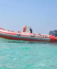 Gommone BWA 4,40 con motore 40 cavalli Yamaha 4 tempi EFI Gommone BWA 4,40 con motore 40 cavalli Yamaha 4 tempi EFI