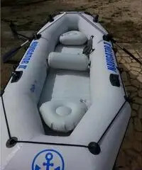 gommone  navigator II  lunghezza mt 4 gommone  navigator II  lunghezza mt 4