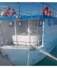 Barca da 12.50 metri a motore