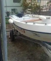 Vendo barca motore evinrude come nuova Vendo barca motore evinrude come nuova