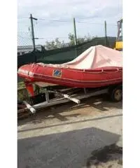Posto barca mt 6 compreso gommone Zodiac Posto barca mt 6 compreso gommone Zodiac