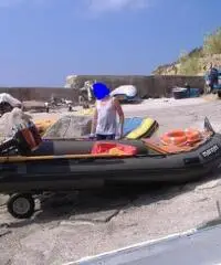 Gommone mariner 4.80 + motore mariner 25 cv ; perfetto per camperisti Gommone mariner 4.80 + motore mariner 25 cv ; perfetto per camperisti