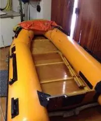 Vendo tender 320 + evinrude 9,9 2t Vendo tender 320 + evinrude 9,9 2t