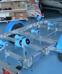 Rimorchio porta barca 750Kg Pima meccanica tedesca corto Rimorchio porta barca 750Kg Pima meccanica tedesca corto