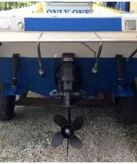 Gommone sacs +cartello stradale