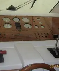 barca a motore ALPA 40 FLY anno 1993 lunghezza mt 12 barca a motore ALPA 40 FLY anno 1993 lunghezza mt 12