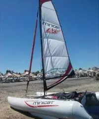 Catamarano a vela Minicat 420 perfetto! Catamarano a vela Minicat 420 perfetto!