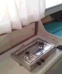 barca a motore BERTRAM 25 cabin express anno 1965 lunghezza mt 8 barca a motore BERTRAM 25 cabin express anno 1965 lunghezza mt 8