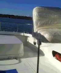 barca a motore BERTRAM 25 cabin express anno 1965 lunghezza mt 8 barca a motore BERTRAM 25 cabin express anno 1965 lunghezza mt 8