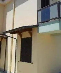 Villa di 8 locali in Vendita