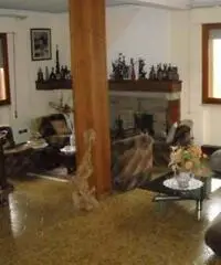 Villa a Monsummano Terme