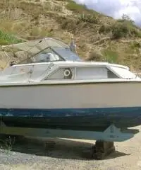 barca a motore CHRIS CRAFT altro anno 1989 lunghezza mt 7