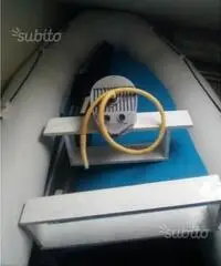 Gommone arimar   340 e mercury 8 c.v pari al nuovo  euro 1000 Gommone arimar   340 e mercury 8 c.v pari al nuovo  euro 1000