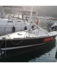 Barca a vela da regata modello Fun ottimo stato Barca a vela da regata modello Fun ottimo stato