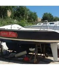 Barca a vela da regata modello Fun ottimo stato Barca a vela da regata modello Fun ottimo stato