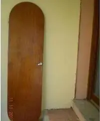 4 porte in mogano Euro 200 4 porte in mogano Euro 200