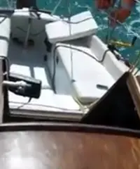 Sloop 7,5 m EM 7 con entrobordo Lombardini Sloop 7,5 m EM 7 con entrobordo Lombardini