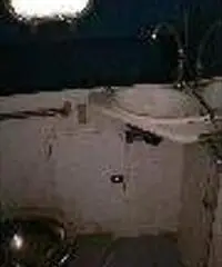 Barca a motore cabinato