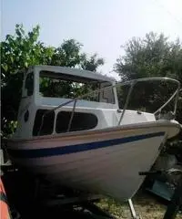 Pilotina vetroresina cabinata