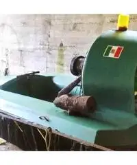 Hovercraft (scafo da competizione) ad Agnone Cilento (SA) Hovercraft (scafo da competizione) ad Agnone Cilento (SA)