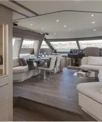 FERRETTI 690