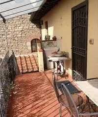 Vendita villa mq. 300 - Zona Carraia Vendita villa mq. 300 - Zona Carraia