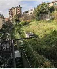 Genova Certosa vendesi appartamento di 60 mq, con due camere da letto, ingresso indipendente e bel b Genova Certosa vendesi appartamento di 60 mq, con due camere da letto, ingresso indipendente e bel b